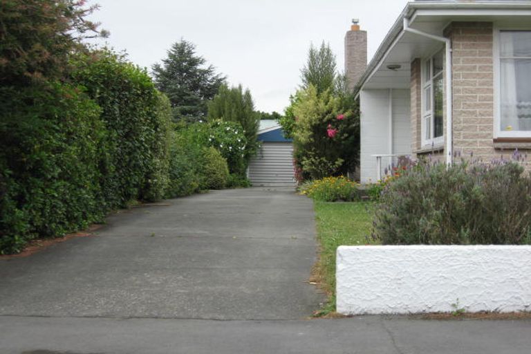 Photo of property in 2/12 Kiltie Street, Upper Riccarton, Christchurch, 8041