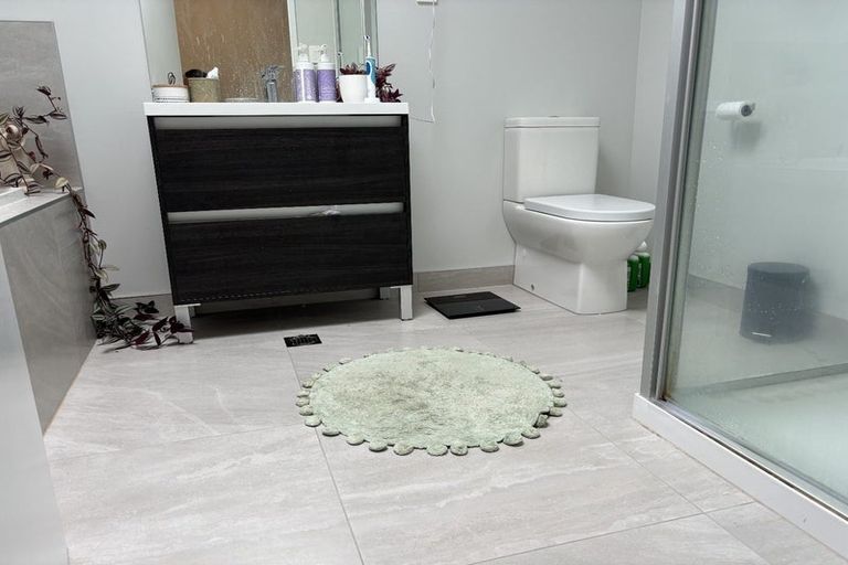 Photo of property in 36 Clark Road, Hobsonville, Auckland, 0616