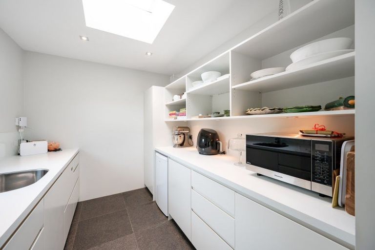 Photo of property in 15 Faulks Terrace, Wanaka, 9305