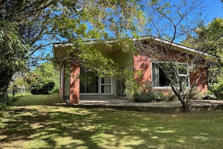 Photo of property in 619 Frankley Road, Hurworth, New Plymouth, 4371