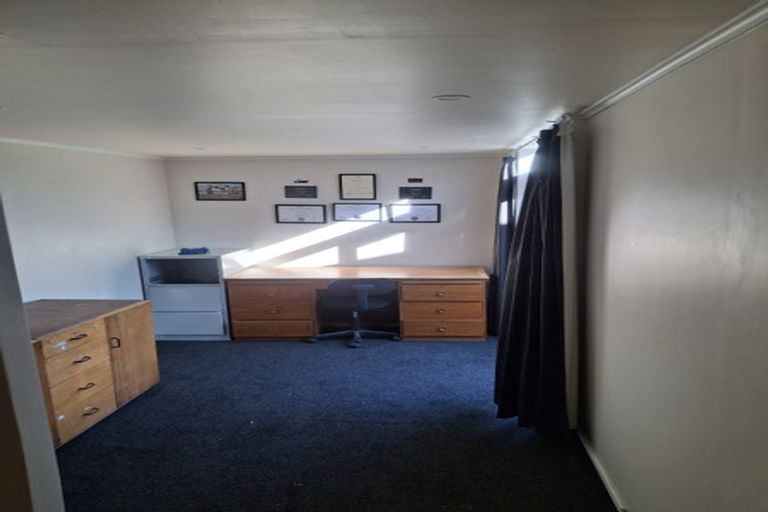 Photo of property in 63 Main Road, Clinton, 9534