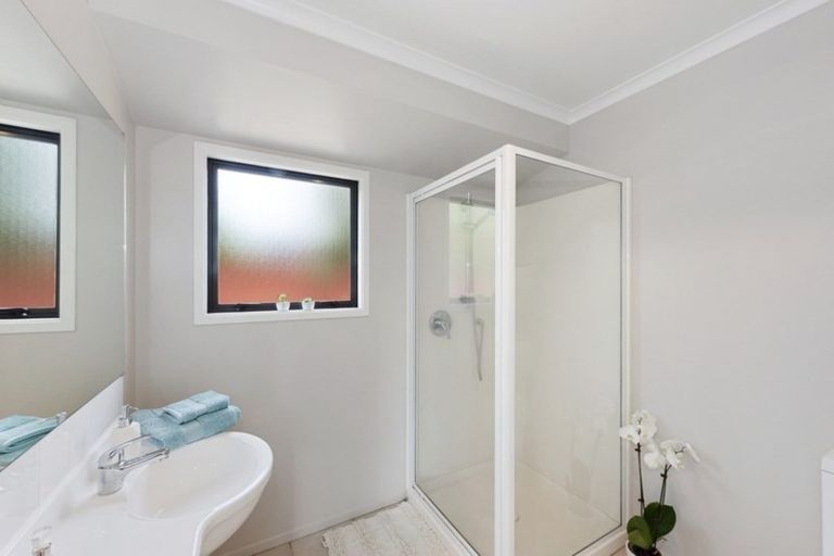 Photo of property in 53 Saint James Drive, Huntington, Hamilton, 3210