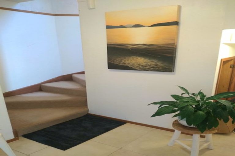 Photo of property in 2/45 Rawene Road, Birkenhead, Auckland, 0626