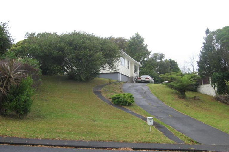 Photo of property in 20 Cheval Drive, Totara Vale, Auckland, 0629