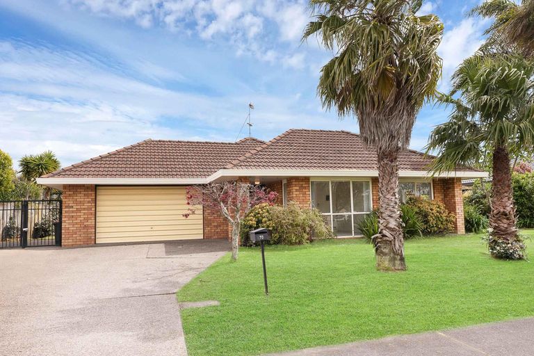 Photo of property in 70 Tington Avenue, Wattle Downs, Auckland, 2103