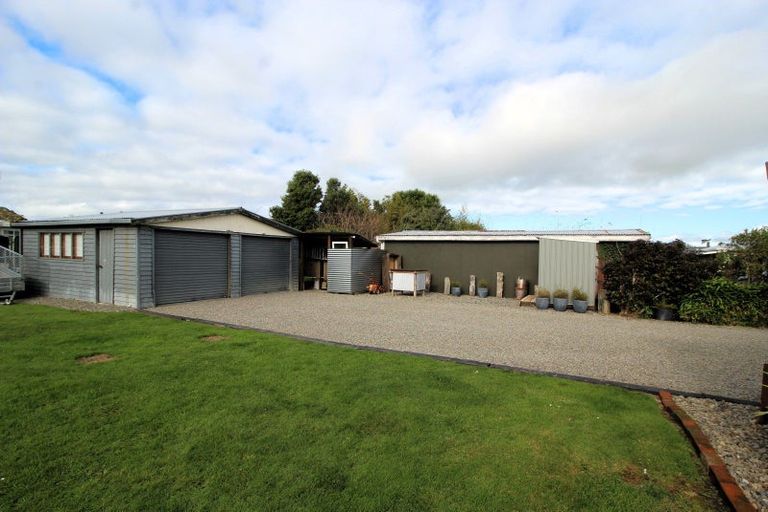 Photo of property in 26 Ross Street, Woodville, 4920