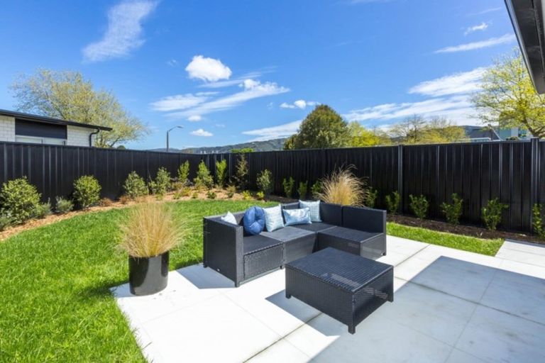 Photo of property in 12 Passchendaele Grove, Trentham, Upper Hutt, 5018