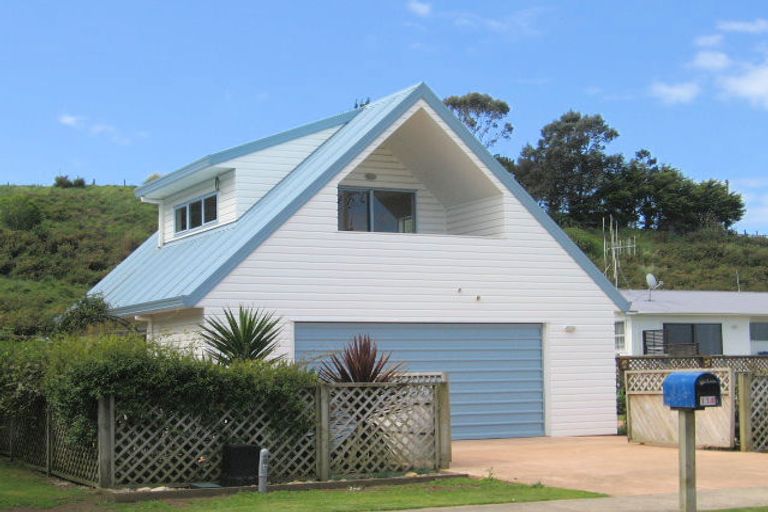 Photo of property in 114 Athenree Road, Athenree, Katikati, 3177