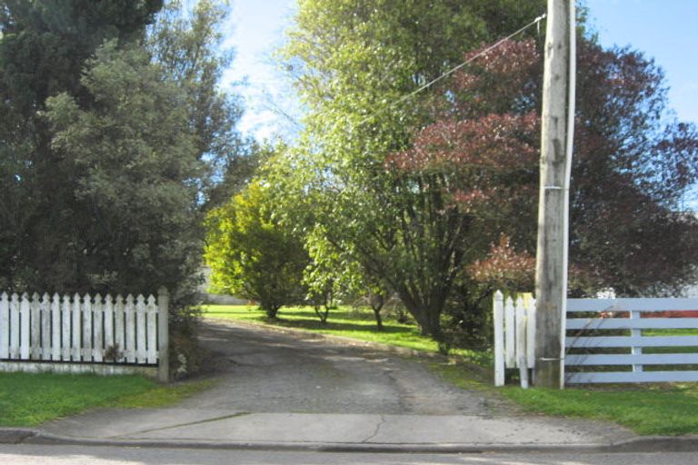 Photo of property in 26 Tamumu Road, Waipawa, 4210