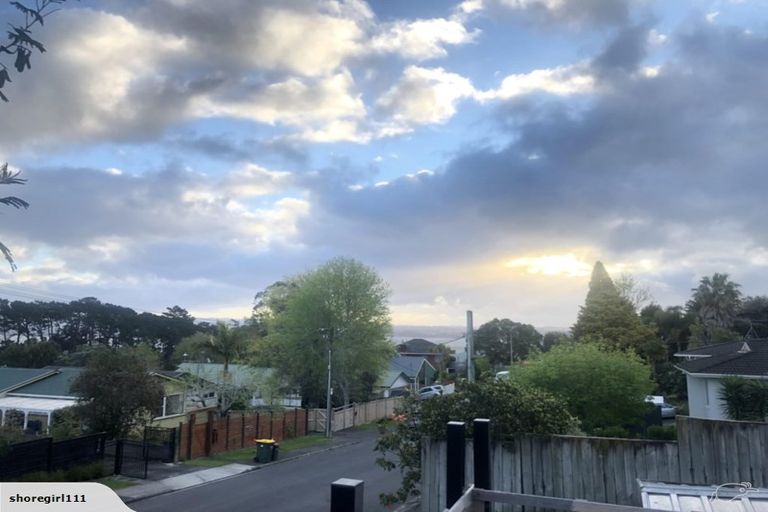 Photo of property in 2/234 Rangatira Road, Beach Haven, Auckland, 0626