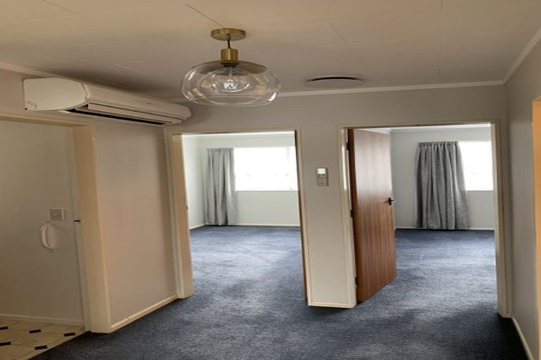 Photo of property in 48f1- Kowhai Avenue, Ebdentown, Upper Hutt, 5018