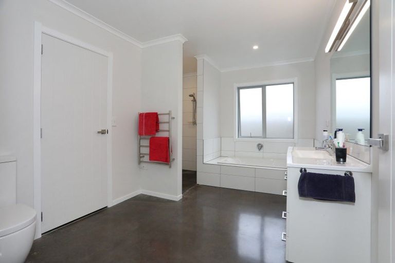 Photo of property in 25 Poplar Grove, Feilding, 4702