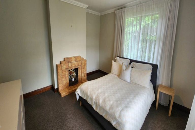 Photo of property in 15 Burns Street, Westown, New Plymouth, 4310
