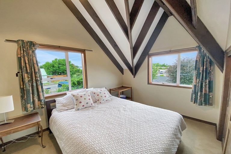 Photo of property in 3 Maclaurin Street, Dannevirke, 4930