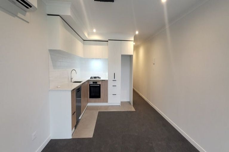 Photo of property in 201/30 Shortfin Place, Flat Bush, Auckland, 2019