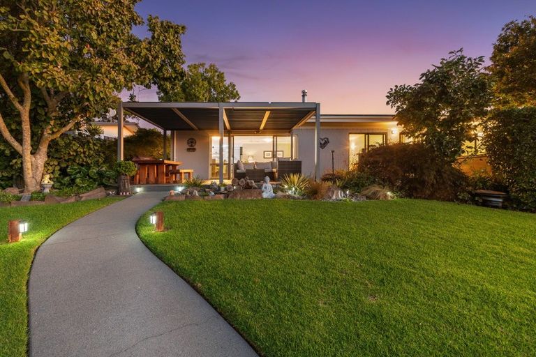 Photo of property in 216 Welcome Bay Road, Welcome Bay, Tauranga, 3112