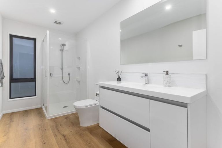 Photo of property in 4 Kaiwaru Place, Waikanae, 5036