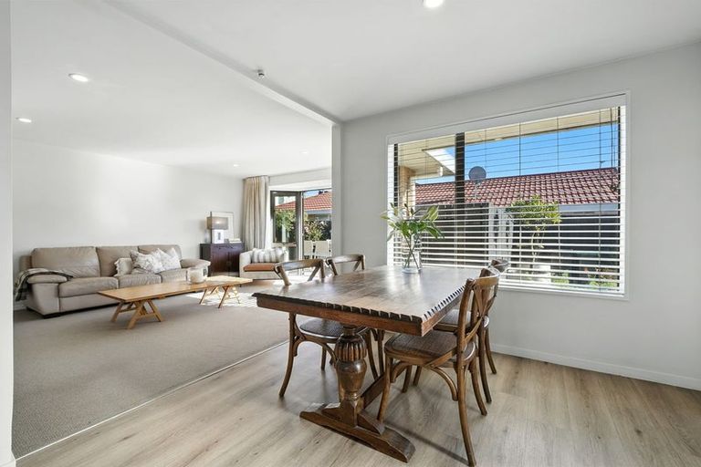 Photo of property in 2/256 Innes Road, St Albans, Christchurch, 8052