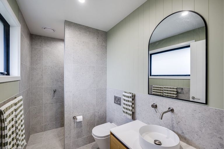 Photo of property in 58 Pelorus Avenue, Poraiti, Napier, 4112