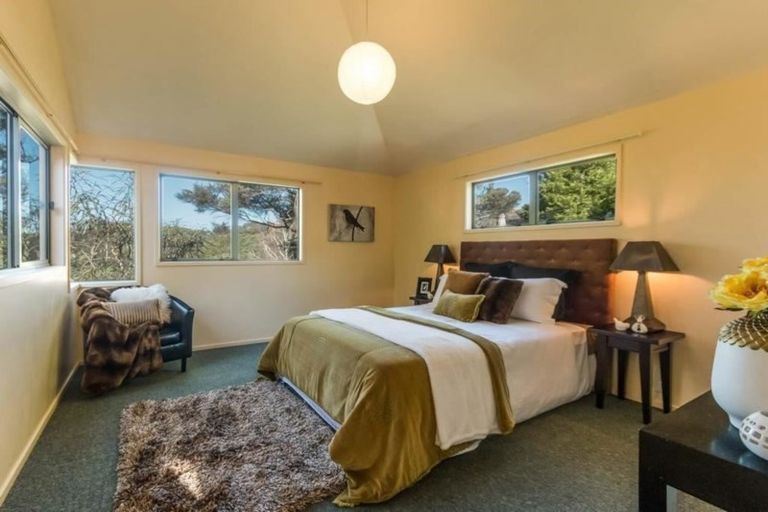 Photo of property in 25 Shetland Street, Glen Eden, Auckland, 0602