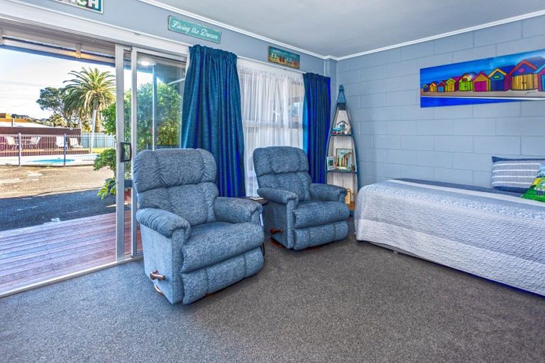 Photo of property in 106u5 Barbara Avenue, Whangamata, 3620