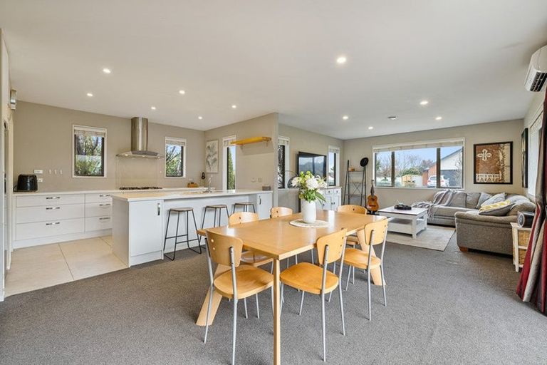 Photo of property in 15 Melville Crescent, Rolleston, 7614