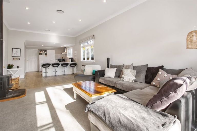 Photo of property in 58 Hawkesbury Avenue, St Albans, Christchurch, 8014