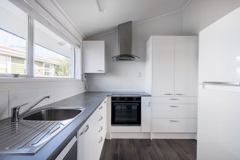 Photo of property in 2 Thornton Place, Melville, Hamilton, 3206