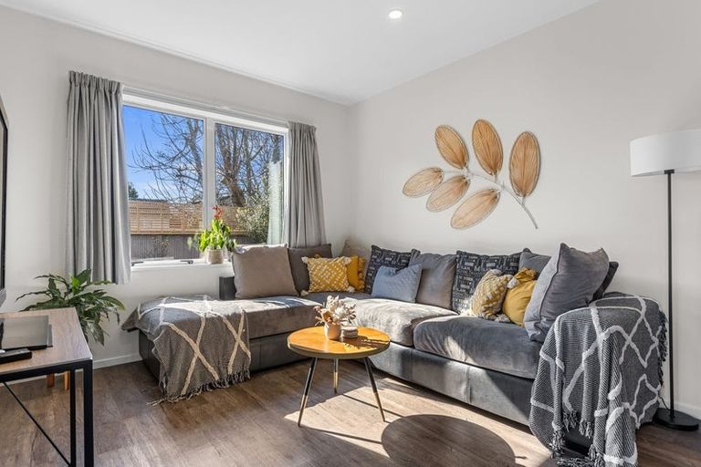 Photo of property in 36 Piko Crescent, Riccarton, Christchurch, 8041