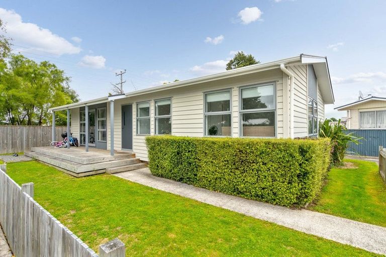 Photo of property in 9a Fraser Street, Masterton, 5810