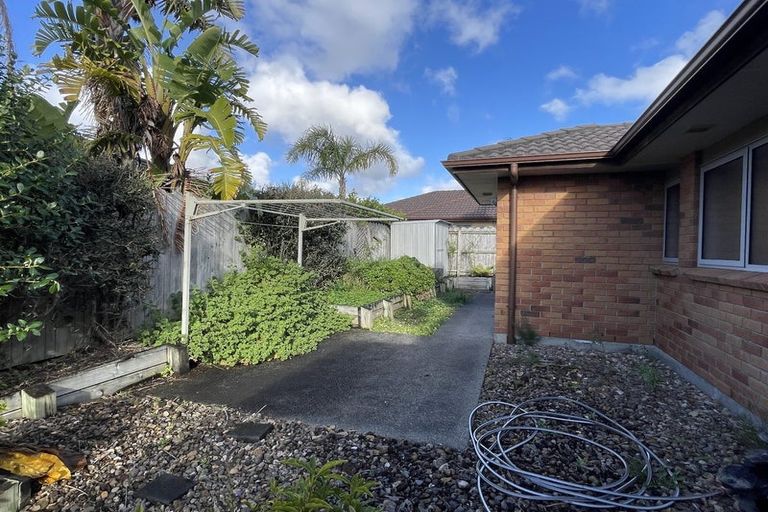 Photo of property in 29 Saltwood Street, Red Beach, 0932