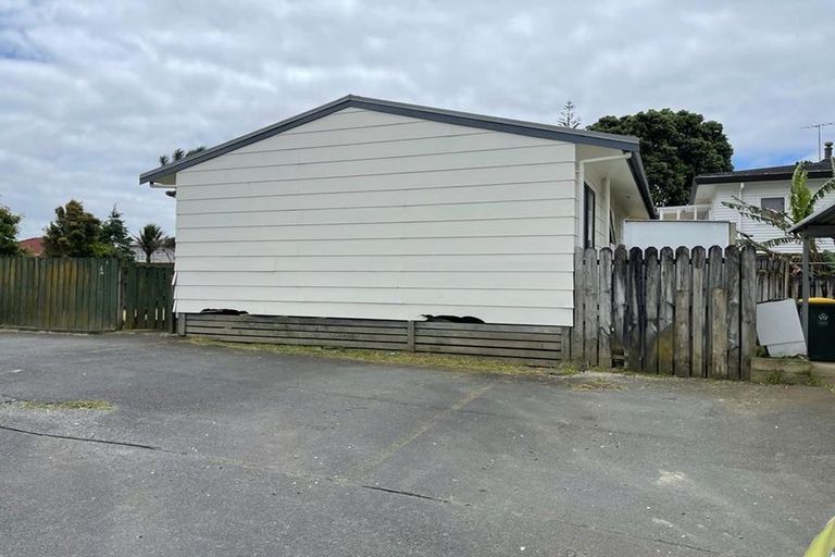 Photo of property in 1/34 Great South Road, Manurewa, Auckland, 2102
