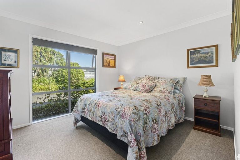 Photo of property in 525e Mangorei Road, Highlands Park, New Plymouth, 4312