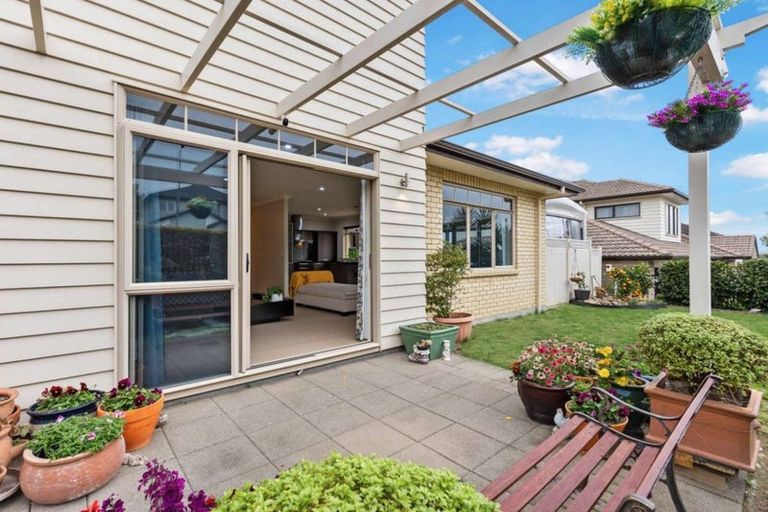 Photo of property in 27 Amaretto Avenue, Flat Bush, Auckland, 2019
