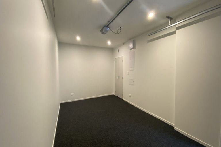 Photo of property in 6/2 Moor Avenue, Te Atatu Peninsula, Auckland, 0610