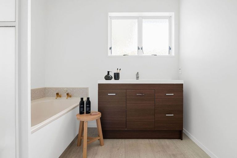 Photo of property in 27 Taylor Terrace, St Andrews, Hamilton, 3200