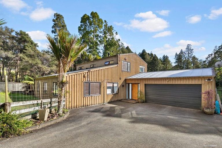 Photo of property in 16 Jack Barry Road, Waitoki, Albany, 0794