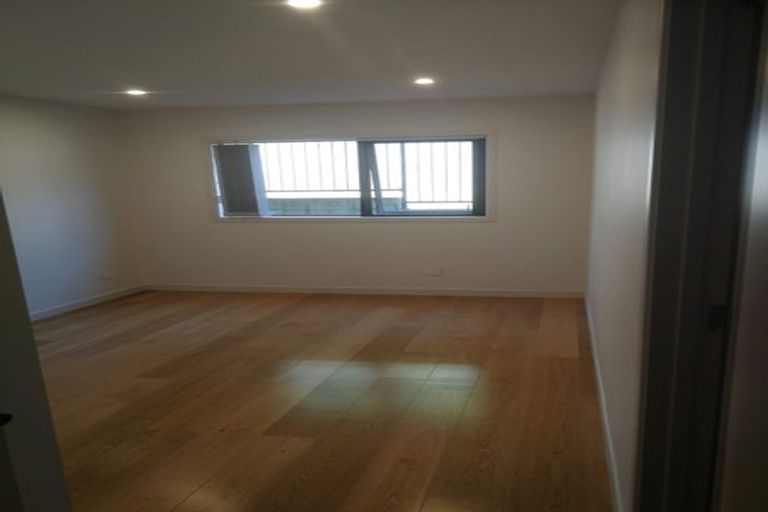 Photo of property in 17a Winscombe Street, Belmont, Auckland, 0622