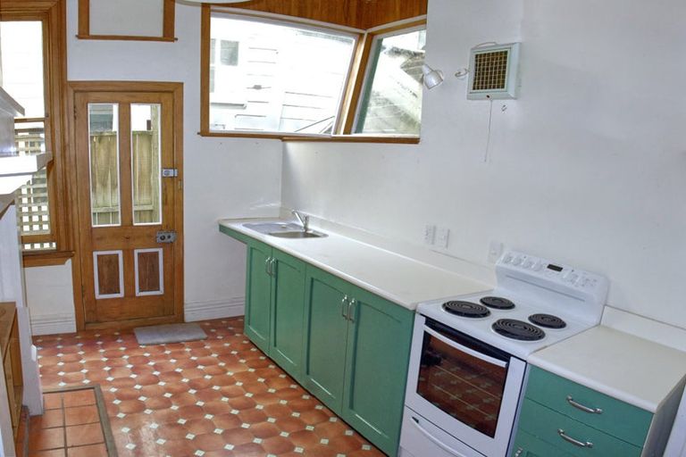 Photo of property in 300 Tinakori Road, Thorndon, Wellington, 6011