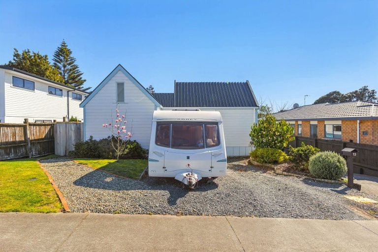 Photo of property in 13 Walton Road, Paraparaumu Beach, Paraparaumu, 5032