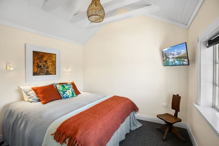 Photo of property in 171 Breaker Bay Road, Breaker Bay, Wellington, 6022