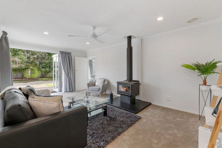 Photo of property in 14 Dunluce Place, Hornby, Christchurch, 8042