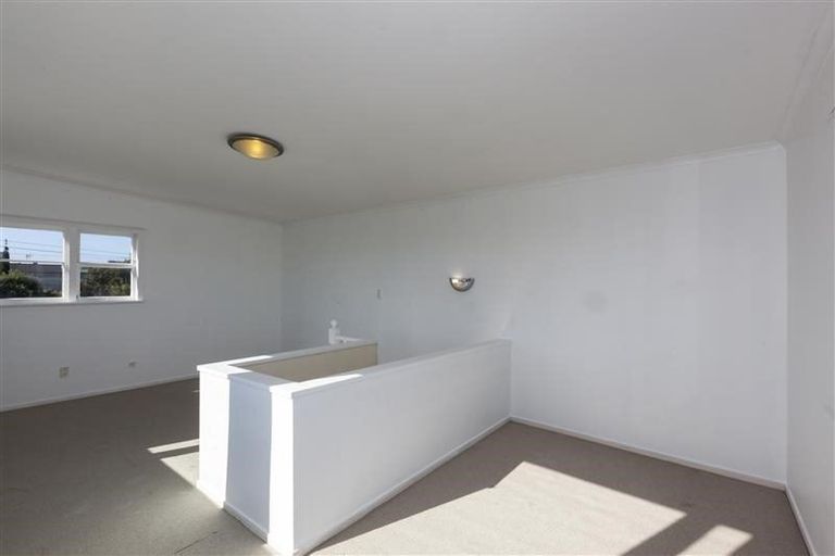 Photo of property in 98 Manly Street, Paraparaumu Beach, Paraparaumu, 5032