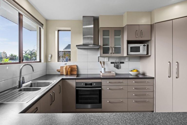 Photo of property in 27 Coventry Avenue, Tamatea, Napier, 4112