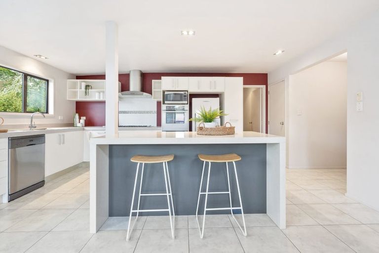 Photo of property in 5 Tieke Place, Horahora, Whangarei, 0110