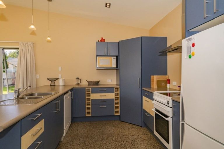 Photo of property in 15 Pacific Place, Whitianga, 3510