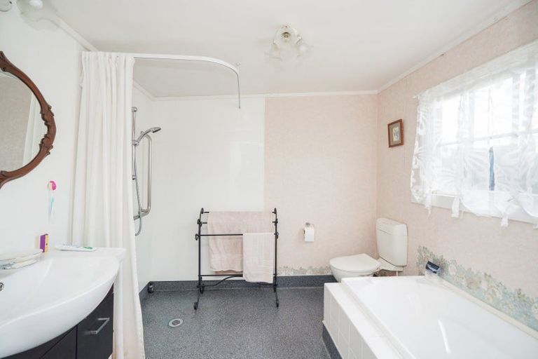 Photo of property in 254 Dunns Road, Otatara, Invercargill, 9879