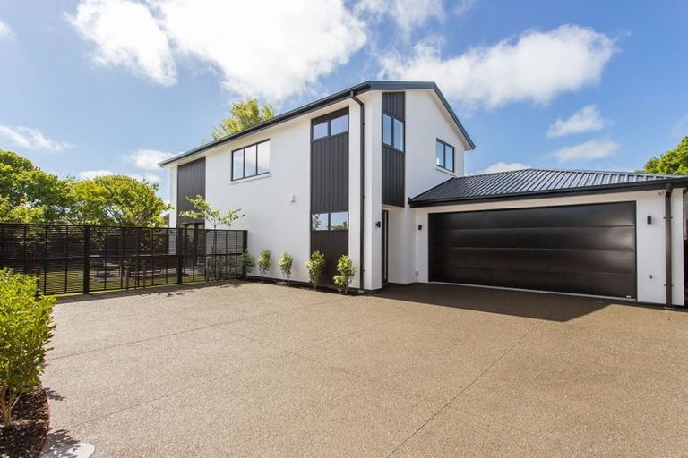 Photo of property in 92b Memorial Avenue, Ilam, Christchurch, 8053