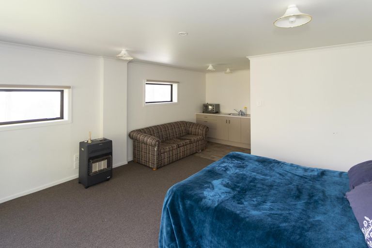 Photo of property in 2 Worcester Street, Hampden, 9410