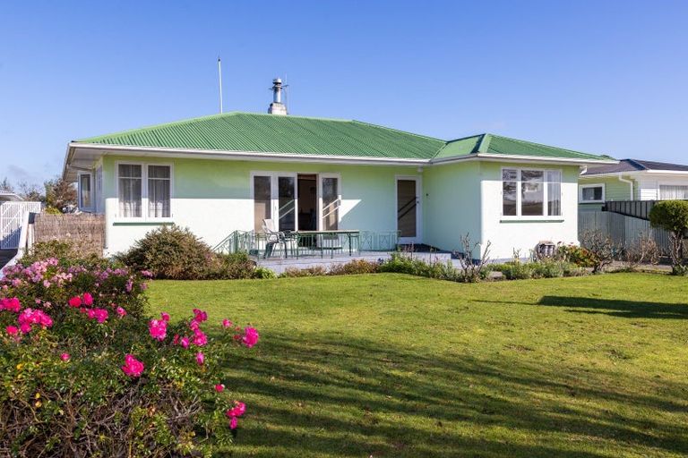 Photo of property in 15 Wycliffe Street, Onekawa, Napier, 4110